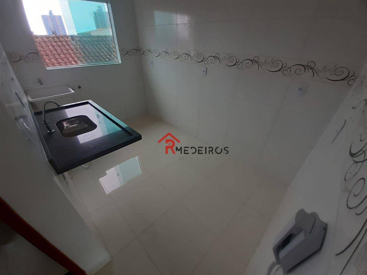 Casa à venda com 2 quartos, 43M2 - Foto 3