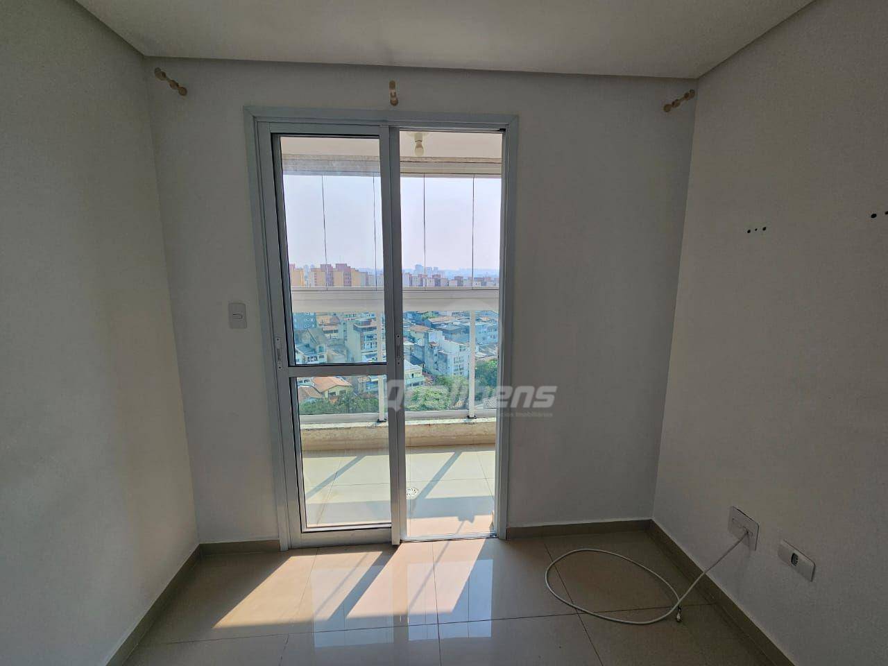 Apartamento para alugar com 3 quartos, 130m² - Foto 2