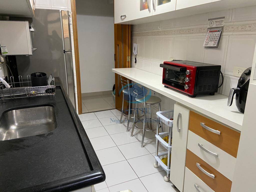 Apartamento à venda com 3 quartos, 80m² - Foto 11