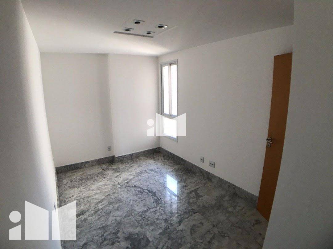 Apartamento à venda com 4 quartos, 148m² - Foto 10