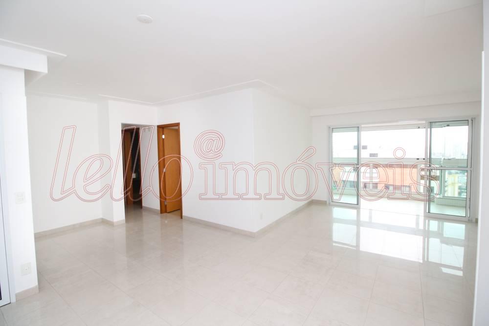 Apartamento para alugar com 3 quartos, 145m² - Foto 2