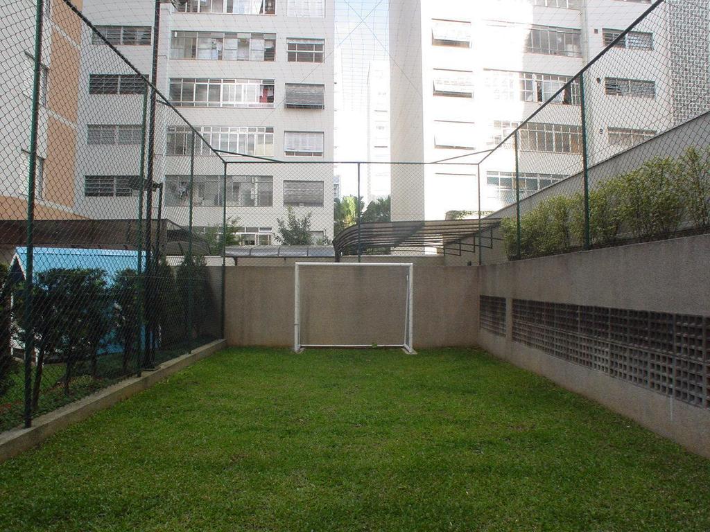 Apartamento à venda com 2 quartos, 68m² - Foto 3