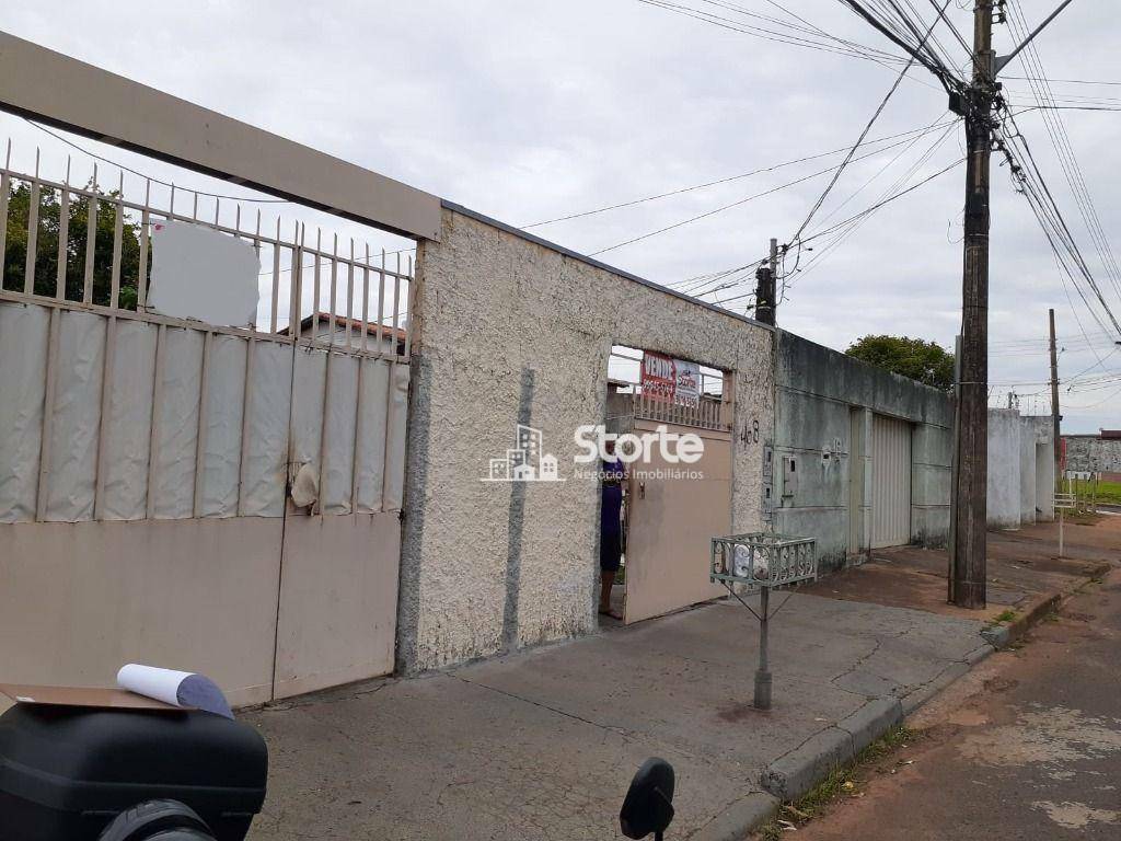 Casa à venda com 5 quartos, 200m² - Foto 27