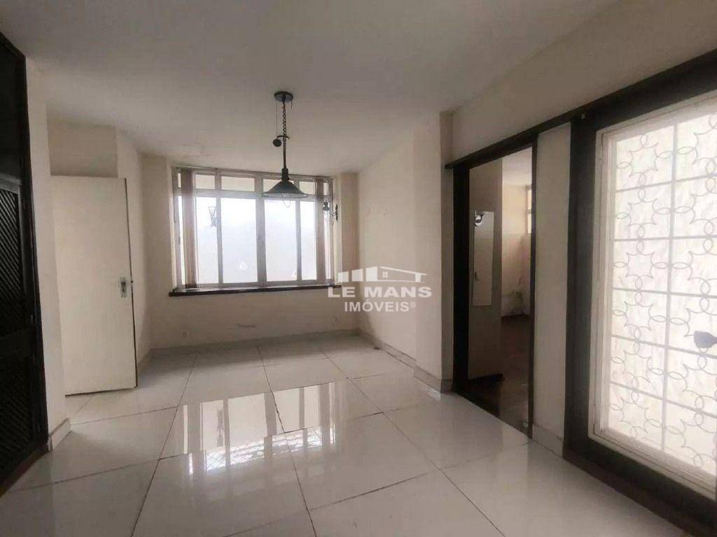 Casa, 6 quartos, 343 m² - Foto 2