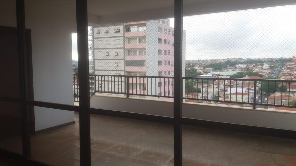 Apartamento para alugar com 4 quartos, 320m² - Foto 13