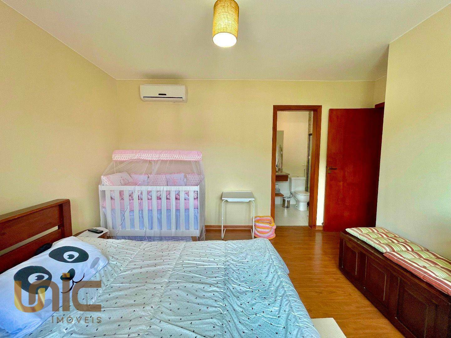 Casa de Condomínio à venda com 3 quartos, 220m² - Foto 32