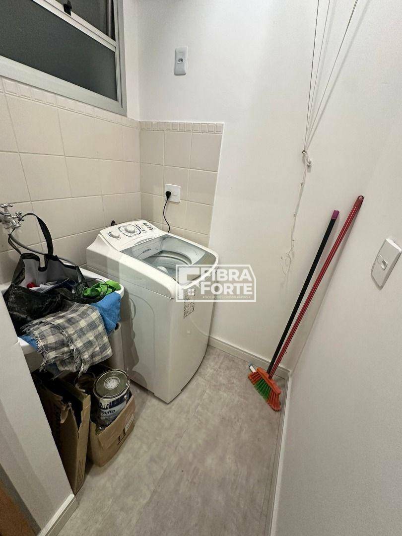 Apartamento à venda com 1 quarto, 40m² - Foto 17