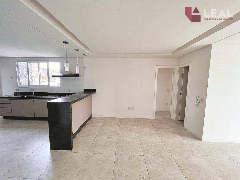 Apartamento à venda com 3 quartos, 105m² - Foto 7