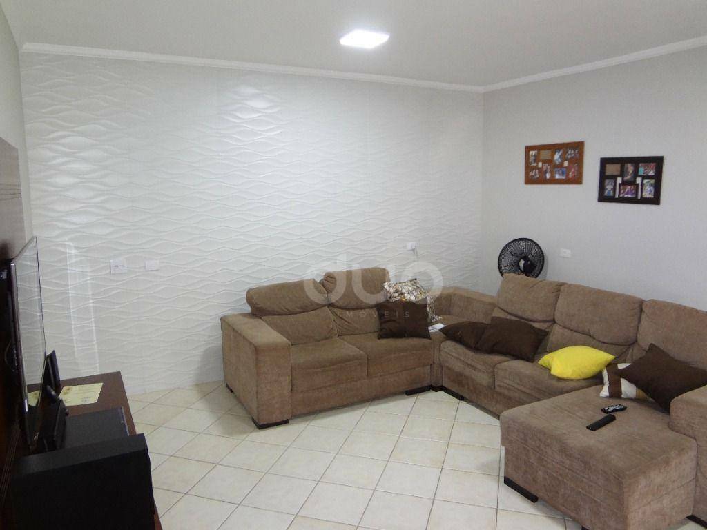 Casa à venda com 3 quartos, 189m² - Foto 3