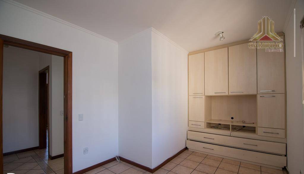 Casa à venda com 3 quartos, 300m² - Foto 19