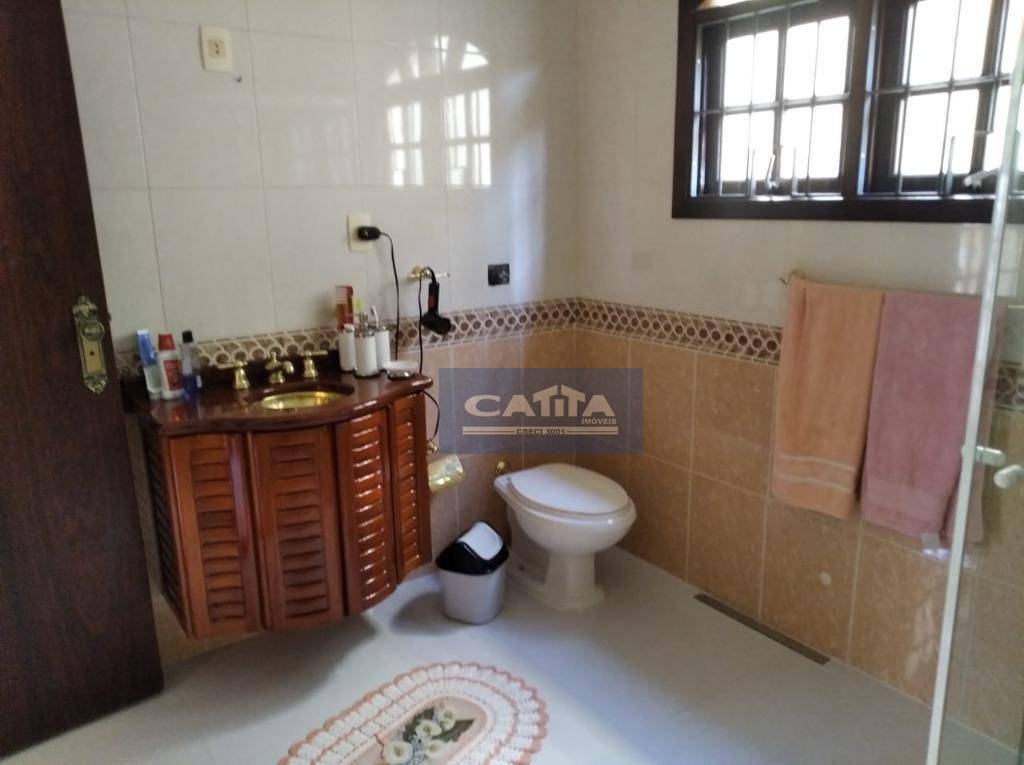 Sobrado à venda e aluguel com 4 quartos, 335m² - Foto 14