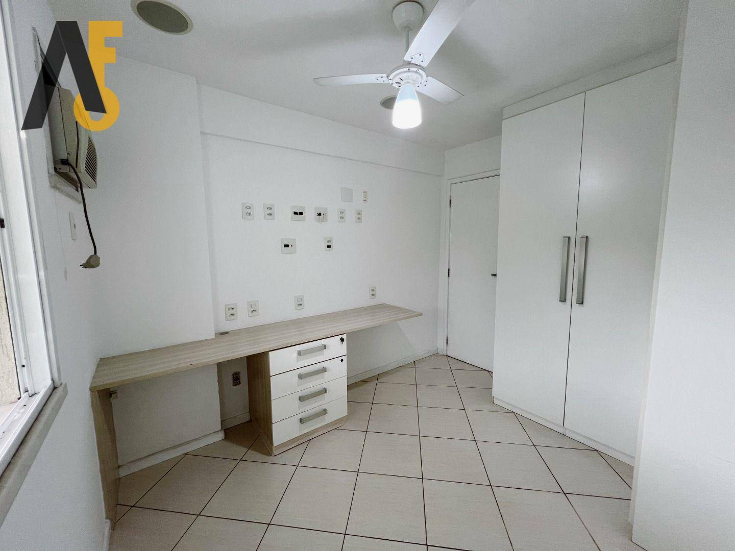 Apartamento à venda com 2 quartos, 80m² - Foto 29