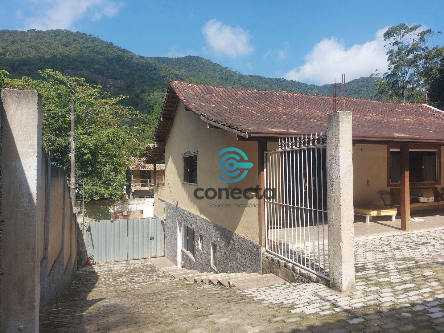 Casa à venda e aluguel com 3 quartos, 250m² - Foto 16