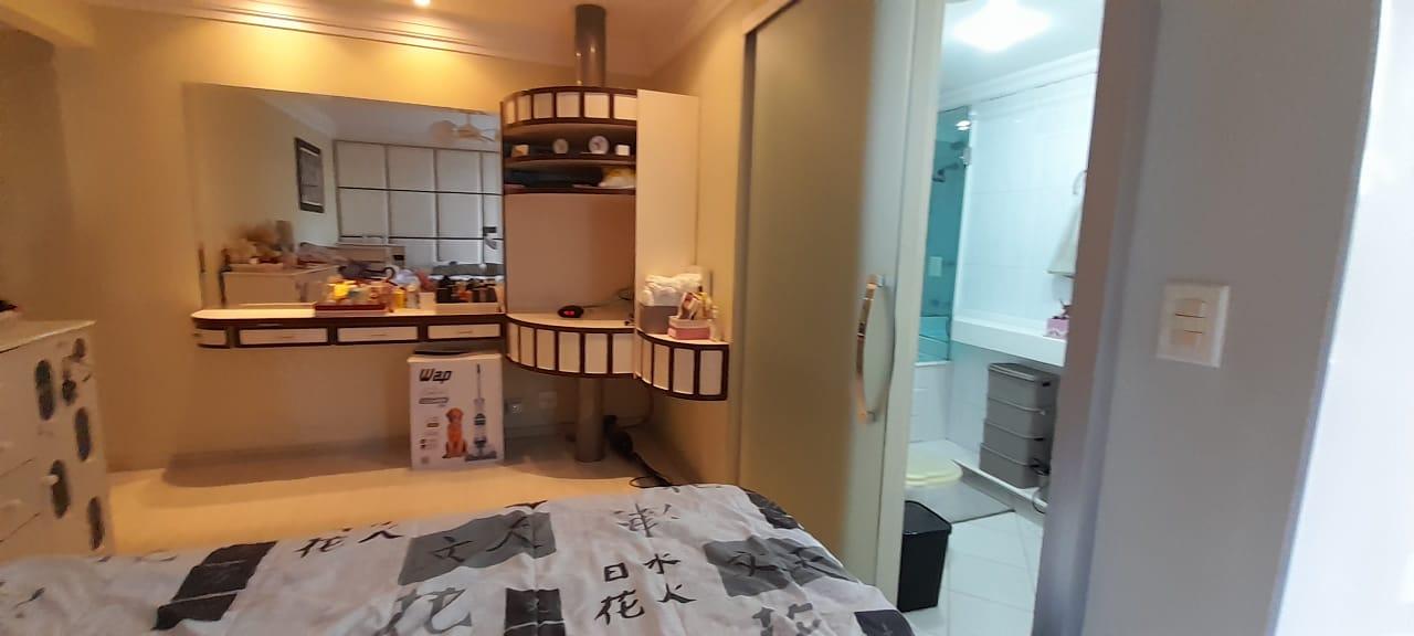 Apartamento à venda com 3 quartos, 156m² - Foto 3