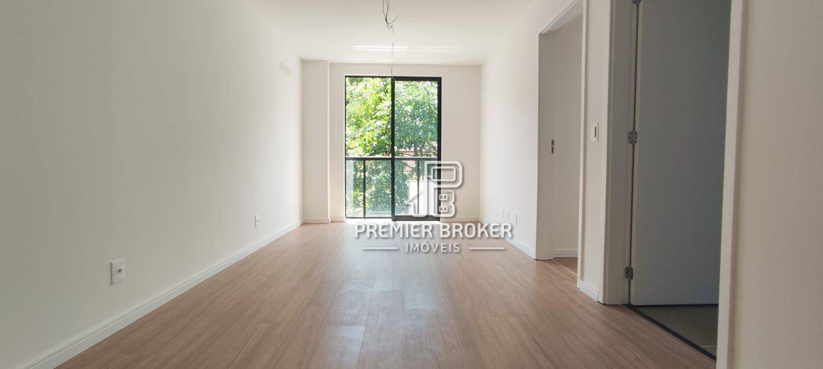 Apartamento à venda com 2 quartos, 62m² - Foto 3