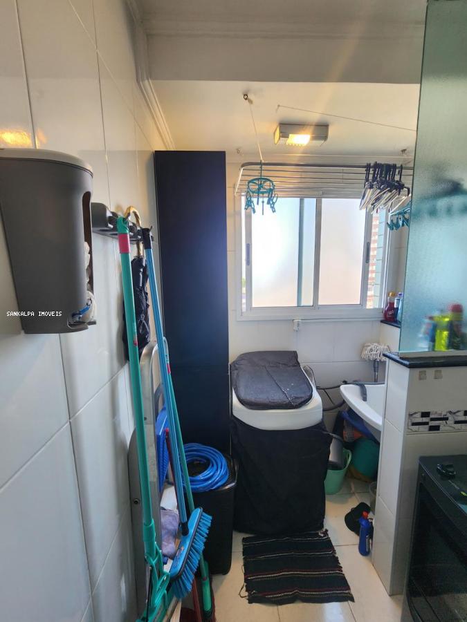 Apartamento à venda com 2 quartos, 65m² - Foto 4