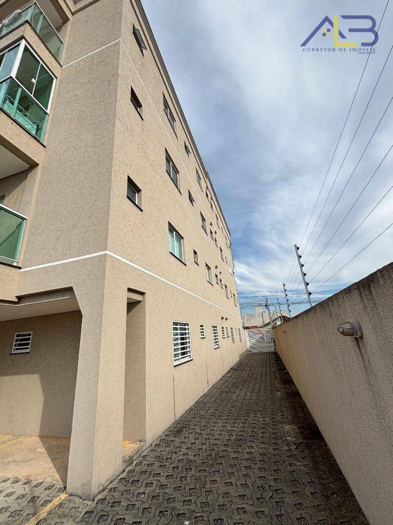 Apartamento à venda com 2 quartos, 60m² - Foto 4