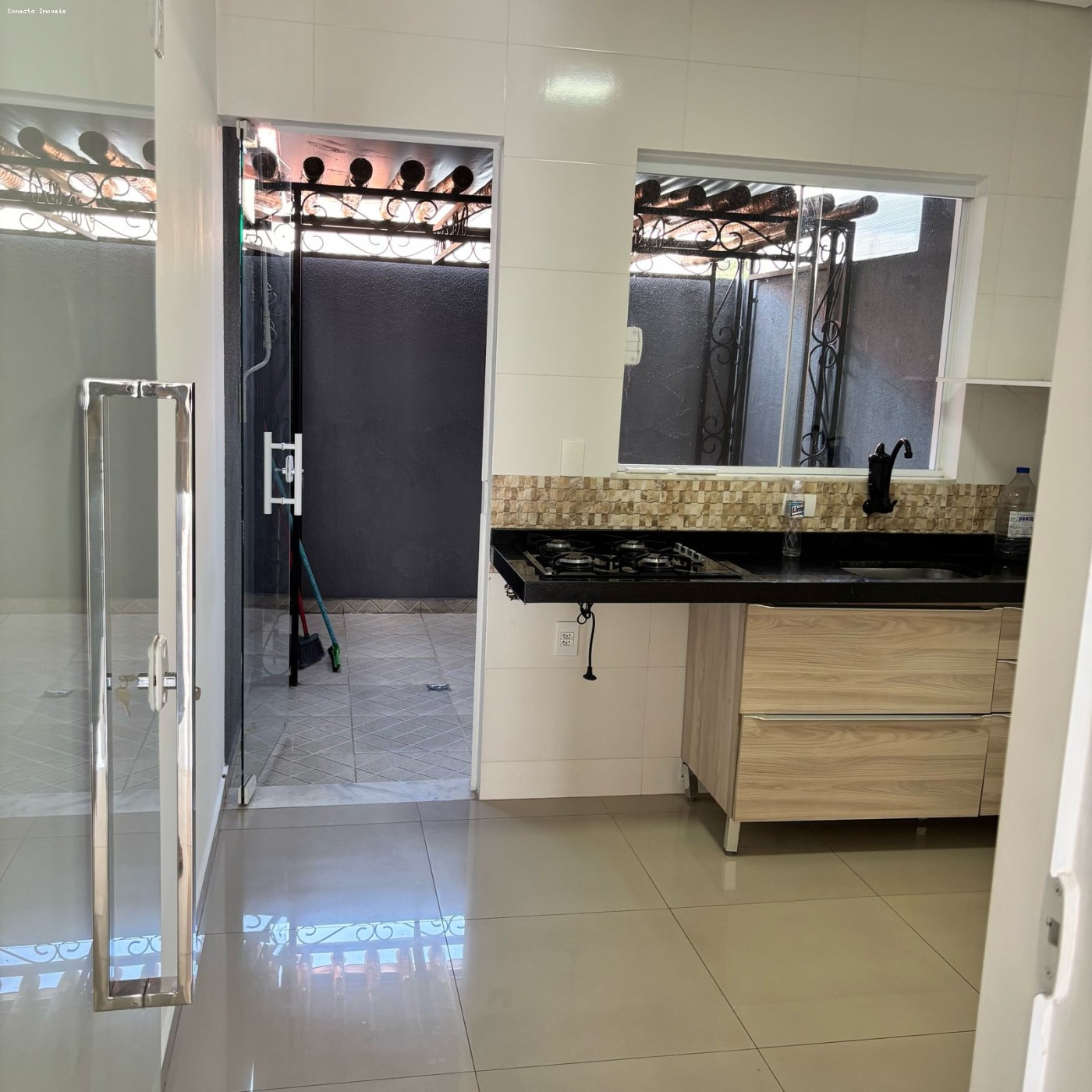 Casa à venda com 2 quartos, 70m² - Foto 17