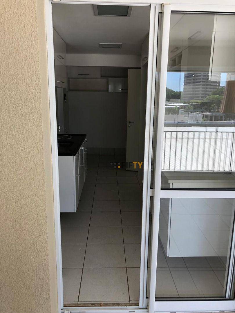 Apartamento à venda com 3 quartos, 130m² - Foto 8