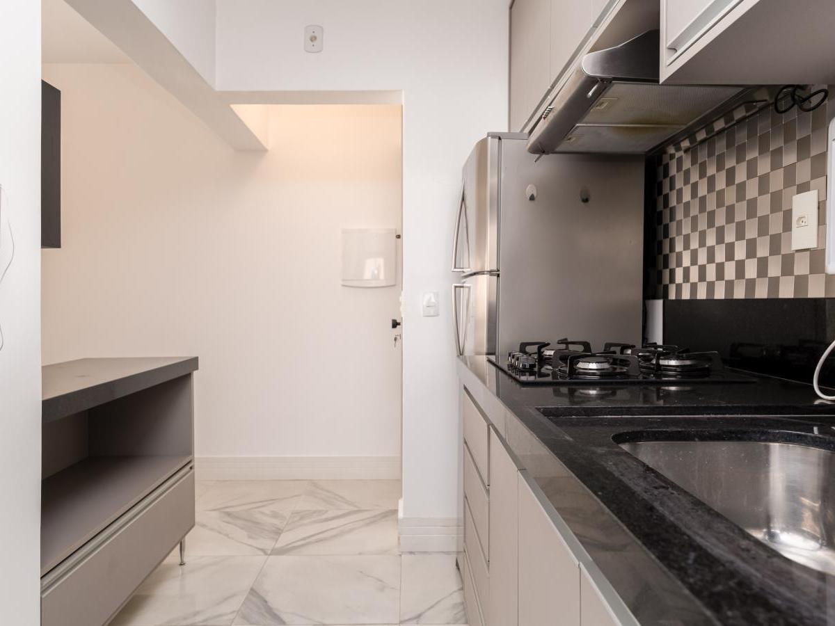 Apartamento para alugar com 1 quarto, 42m² - Foto 15