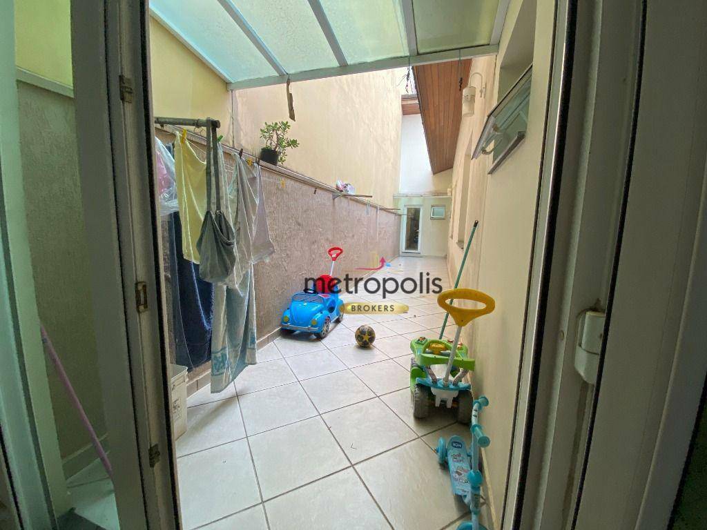 Sobrado à venda com 3 quartos, 317m² - Foto 47