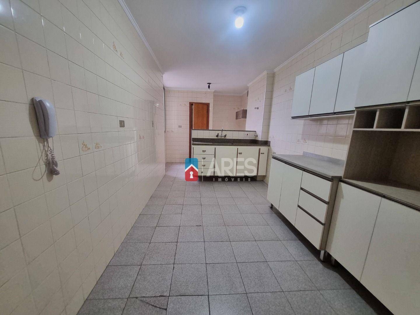 Apartamento à venda com 2 quartos, 66m² - Foto 5