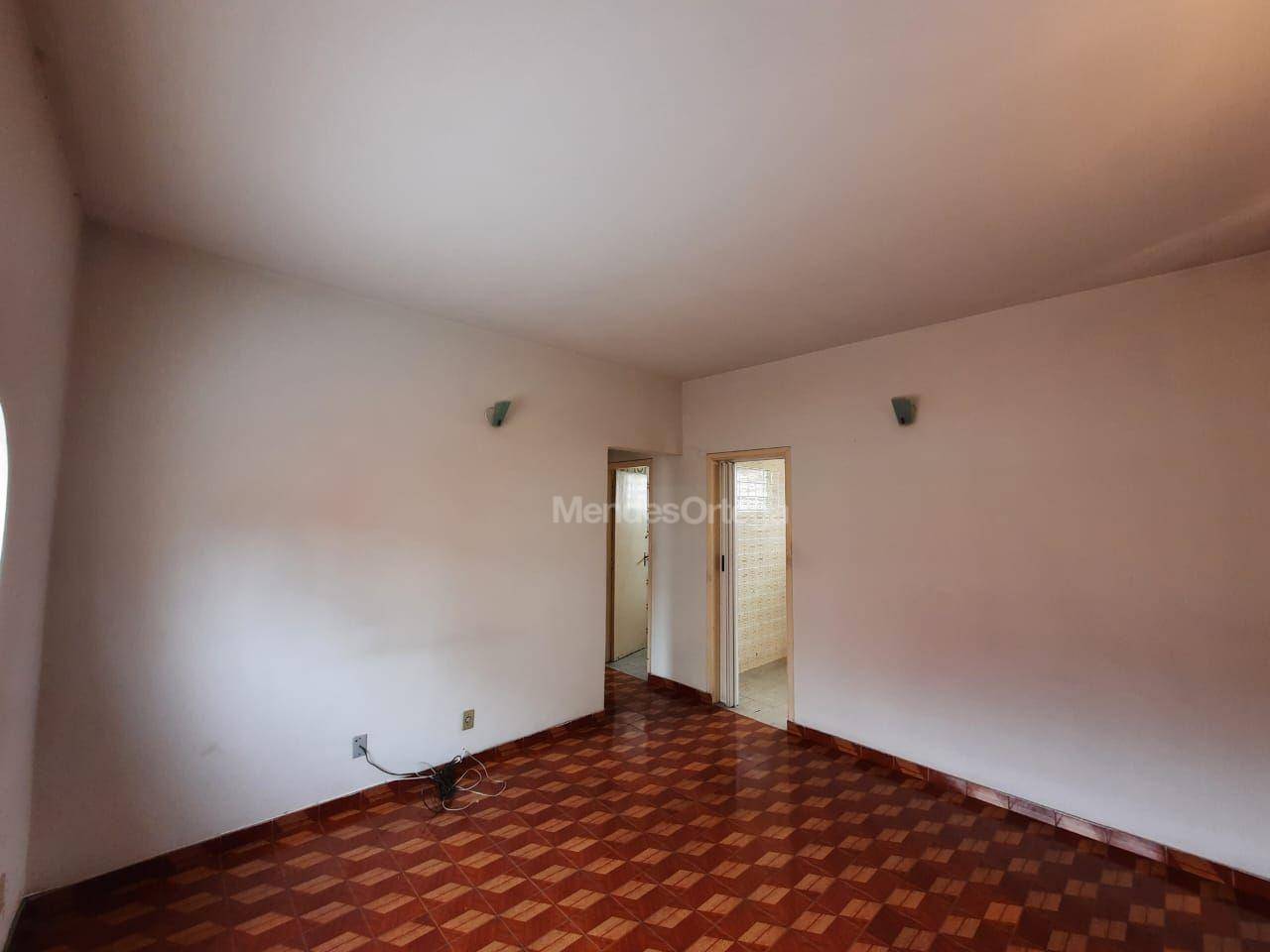 Apartamento para alugar com 2 quartos, 61m² - Foto 3