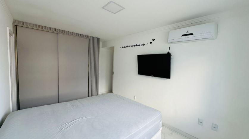 Apartamento à venda com 2 quartos, 62m² - Foto 5