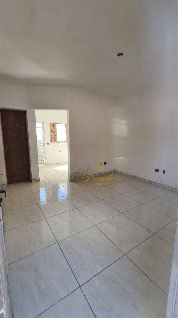 Casa à venda com 2 quartos, 55m² - Foto 8