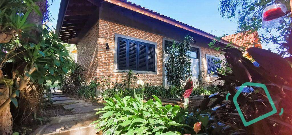 Casa de Condomínio para alugar com 3 quartos, 180m² - Foto 12