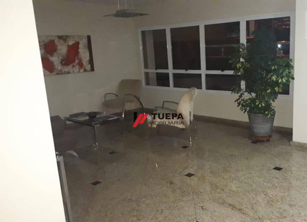 Apartamento à venda com 3 quartos, 200m² - Foto 18