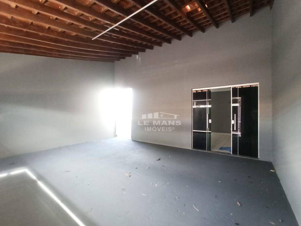 Casa à venda com 2 quartos, 100m² - Foto 16