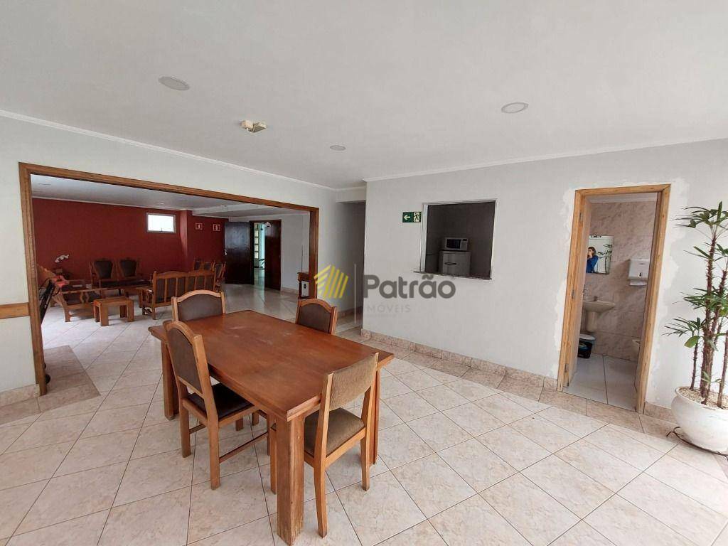 Apartamento à venda com 2 quartos, 64m² - Foto 24