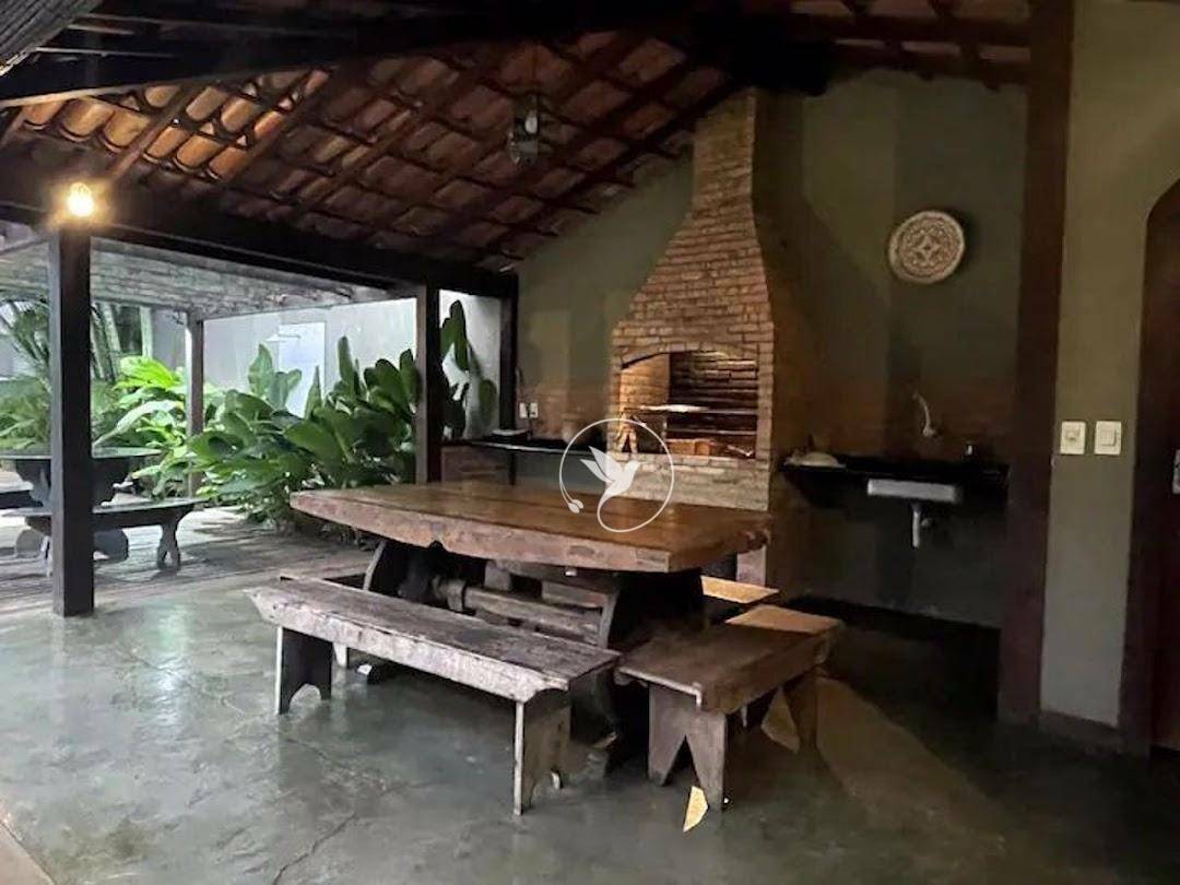 Casa à venda com 4 quartos, 370m² - Foto 13