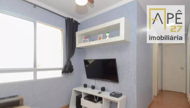 Apartamento à venda com 3 quartos, 55m² - Foto 2