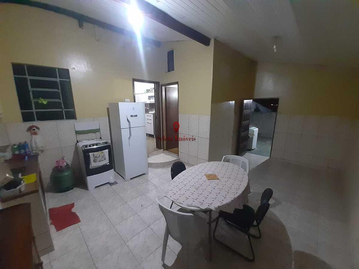 Casa à venda com 3 quartos, 270m² - Foto 22