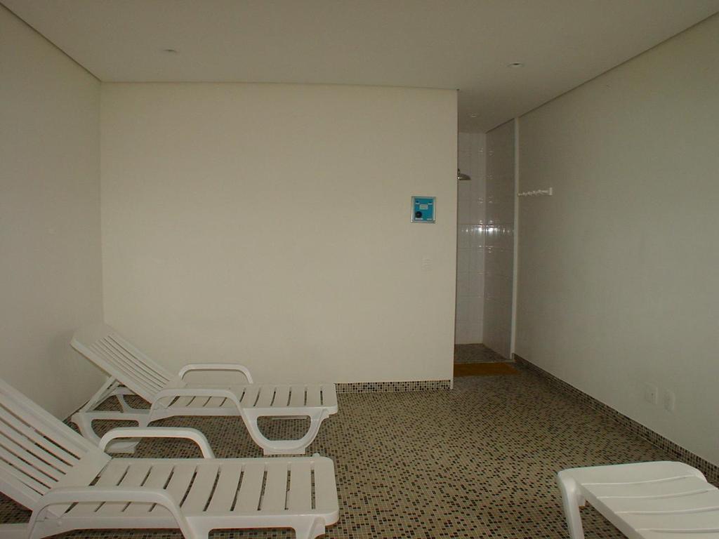 Apartamento à venda com 3 quartos, 97m² - Foto 2