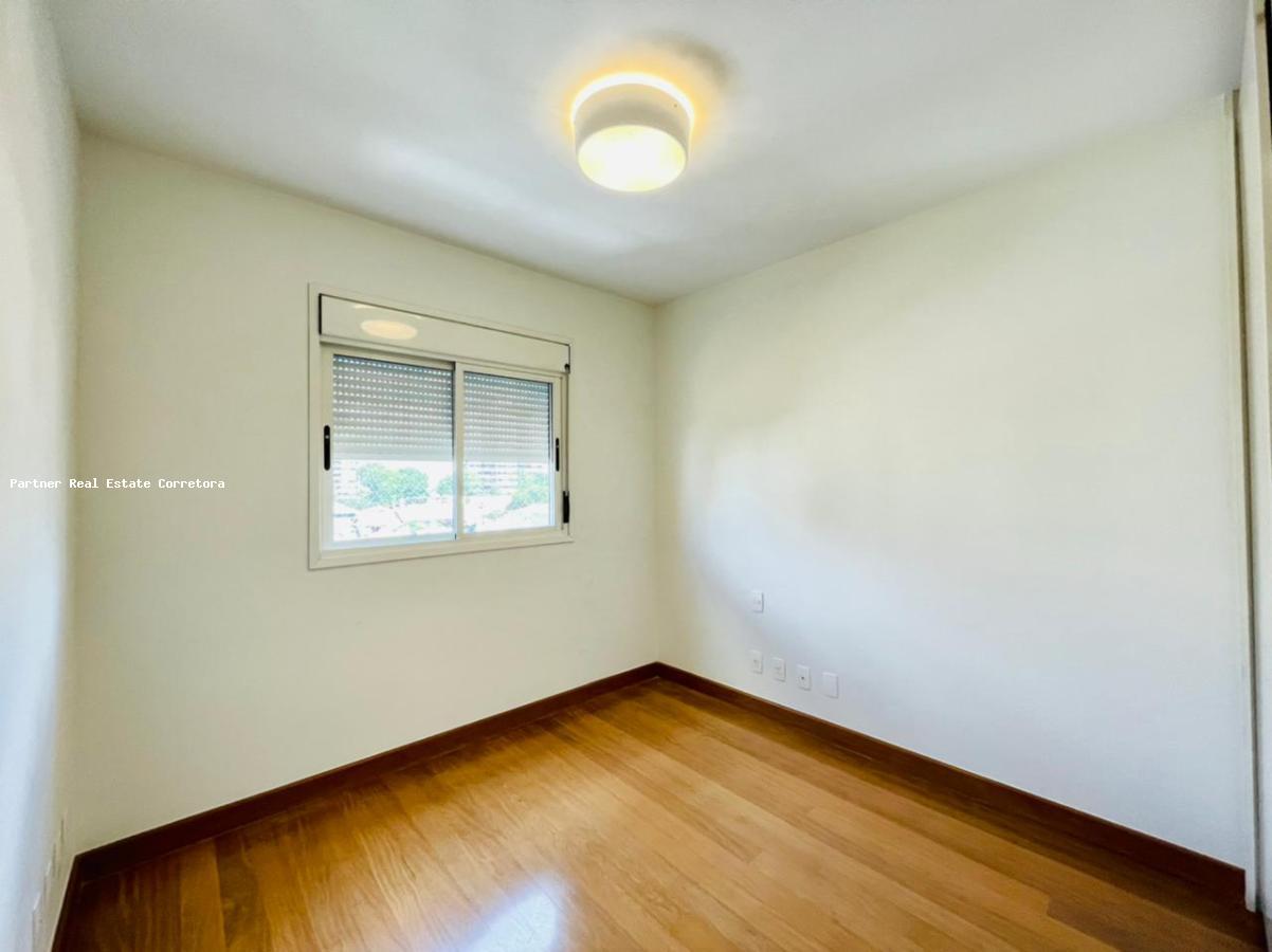 Apartamento à venda com 3 quartos, 215m² - Foto 7