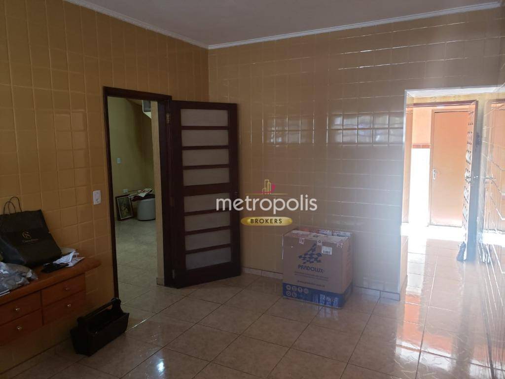 Sobrado à venda com 3 quartos, 200m² - Foto 4