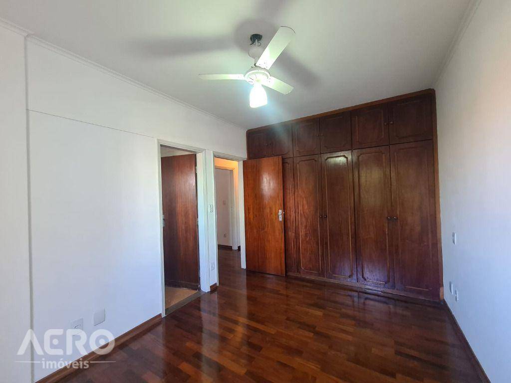 Apartamento à venda com 3 quartos, 107m² - Foto 8