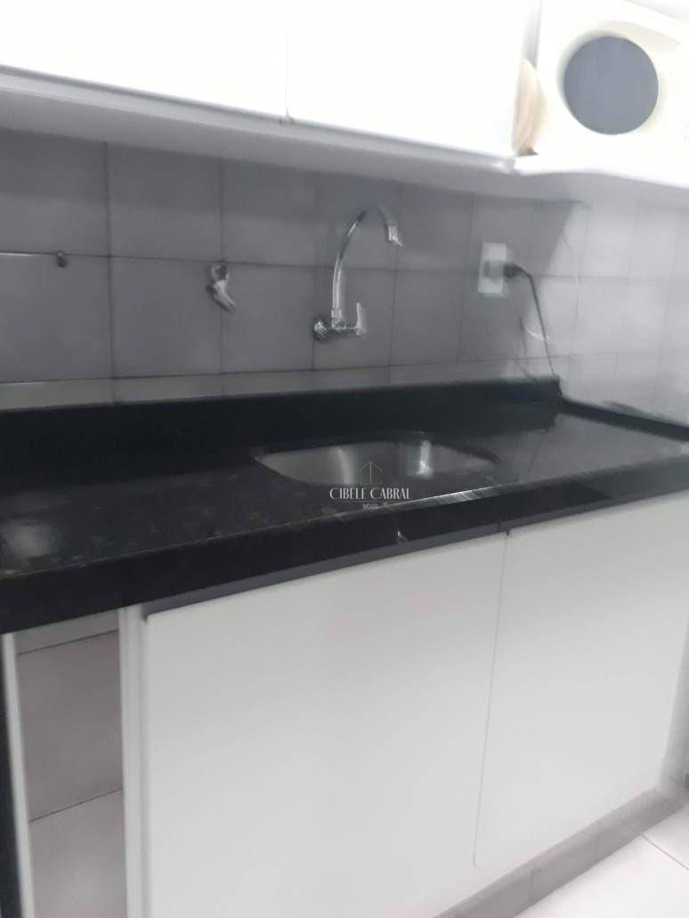 Apartamento à venda com 3 quartos, 65m² - Foto 12