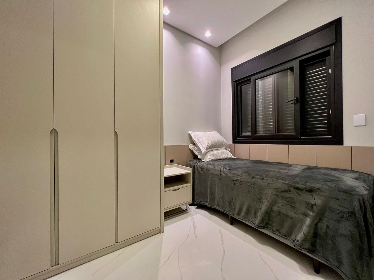 Casa de Condomínio à venda com 5 quartos, 403m² - Foto 18