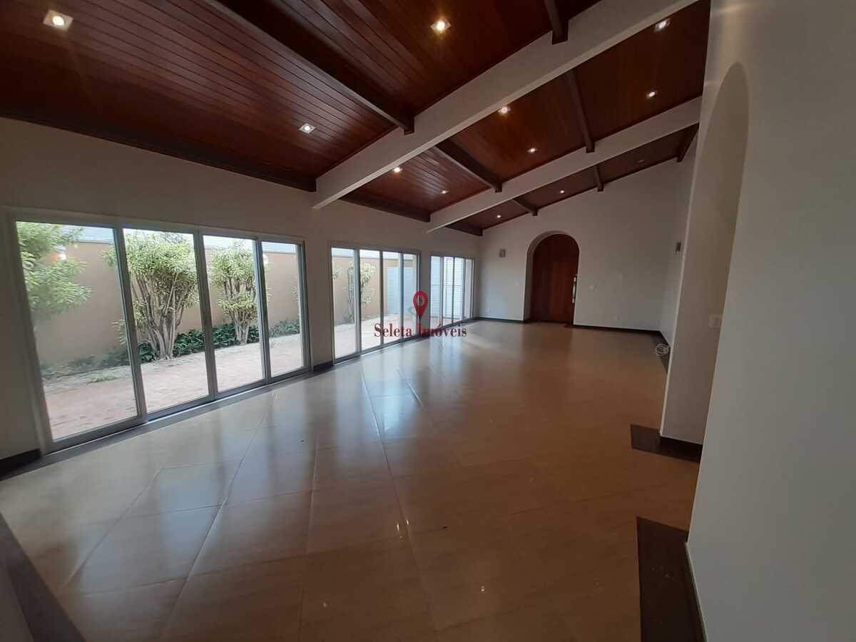 Casa de Condomínio à venda com 3 quartos, 573m² - Foto 3