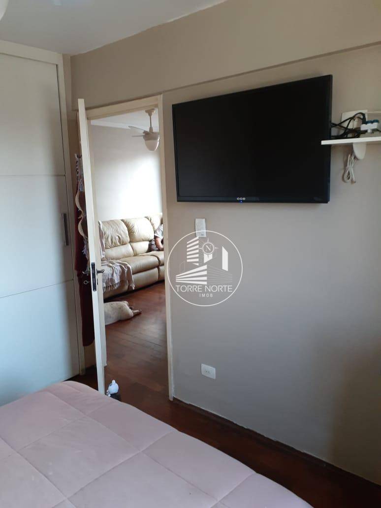 Apartamento à venda com 2 quartos, 70m² - Foto 12