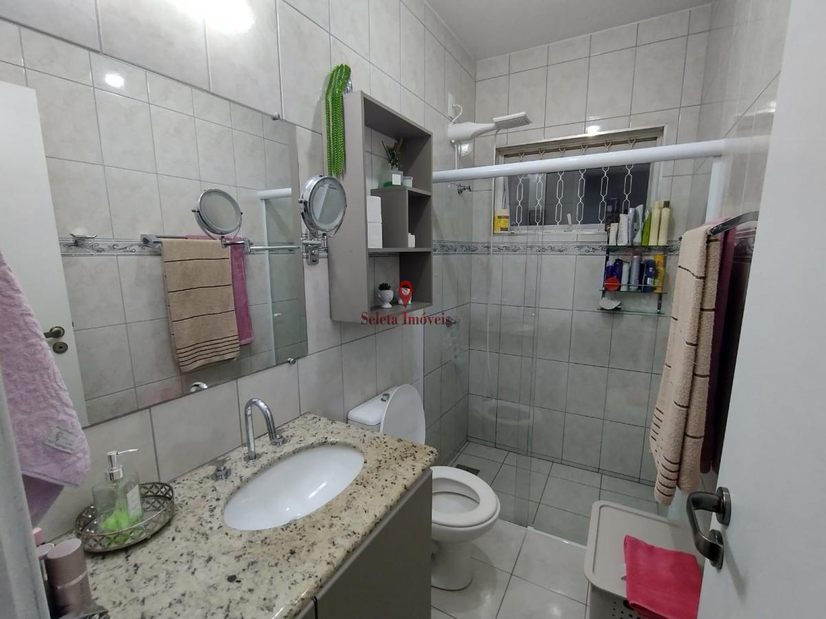 Casa à venda com 2 quartos, 200m² - Foto 19