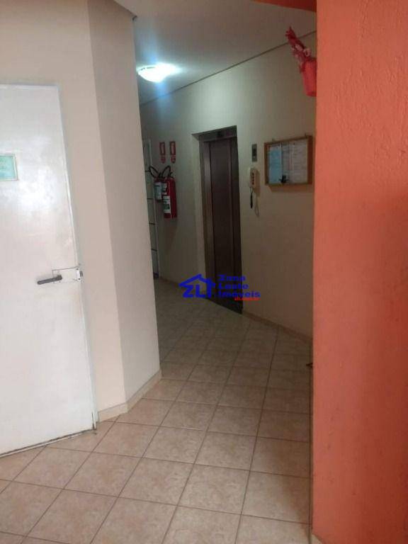 Apartamento à venda com 2 quartos, 38m² - Foto 13