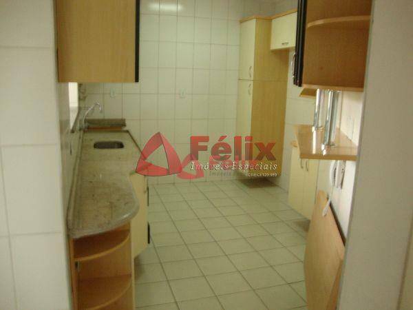 Apartamento à venda com 3 quartos, 130m² - Foto 10