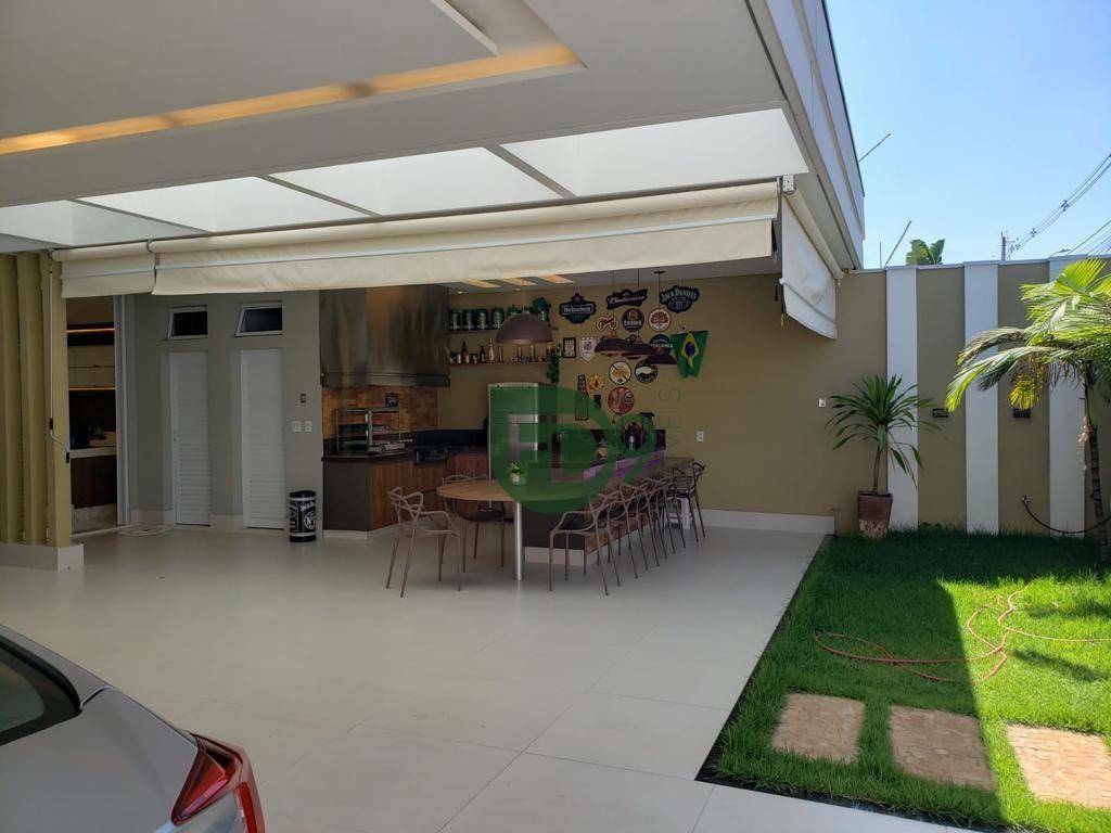 Casa à venda com 3 quartos, 247m² - Foto 2