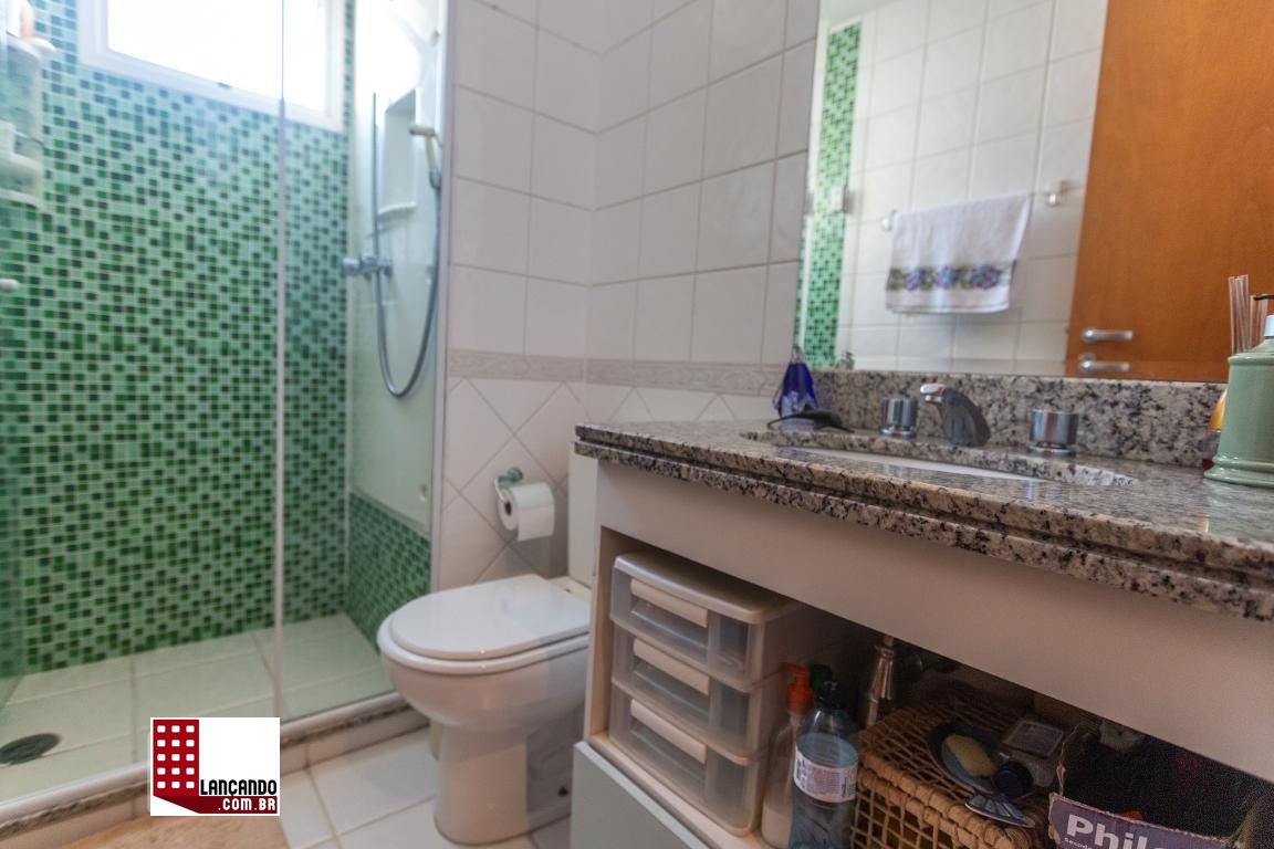 Apartamento à venda com 3 quartos, 126m² - Foto 2