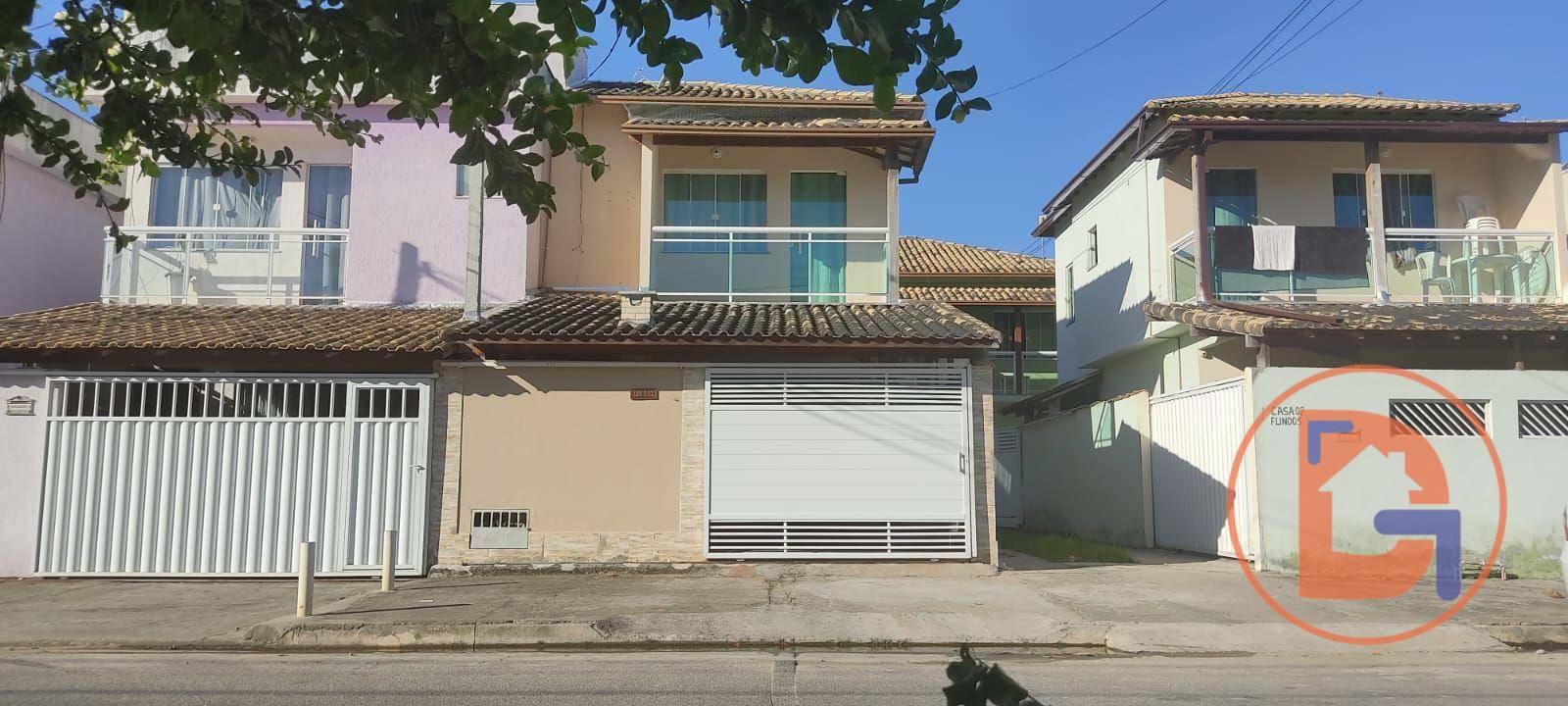 Casa à venda com 2 quartos, 80m² - Foto 1